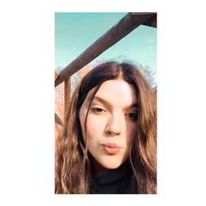 Meet your Posher, Josie